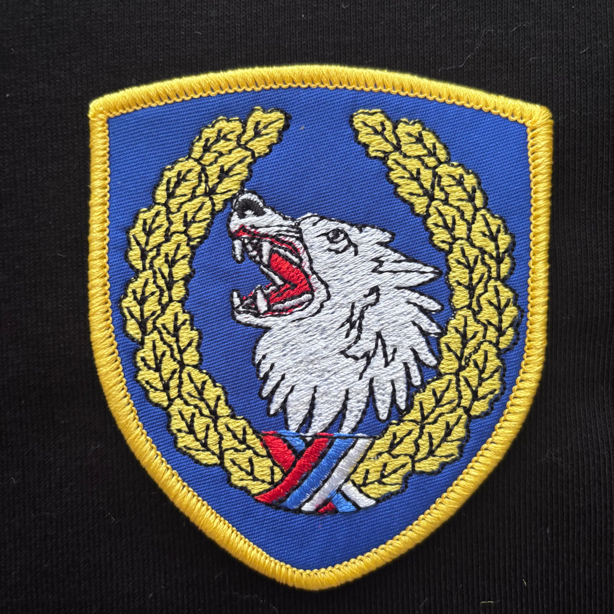 ДУКСЕРИЦА СА АМБЛЕМОМ ЈСО